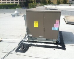 AC Repair Rooftop Setup Glendale